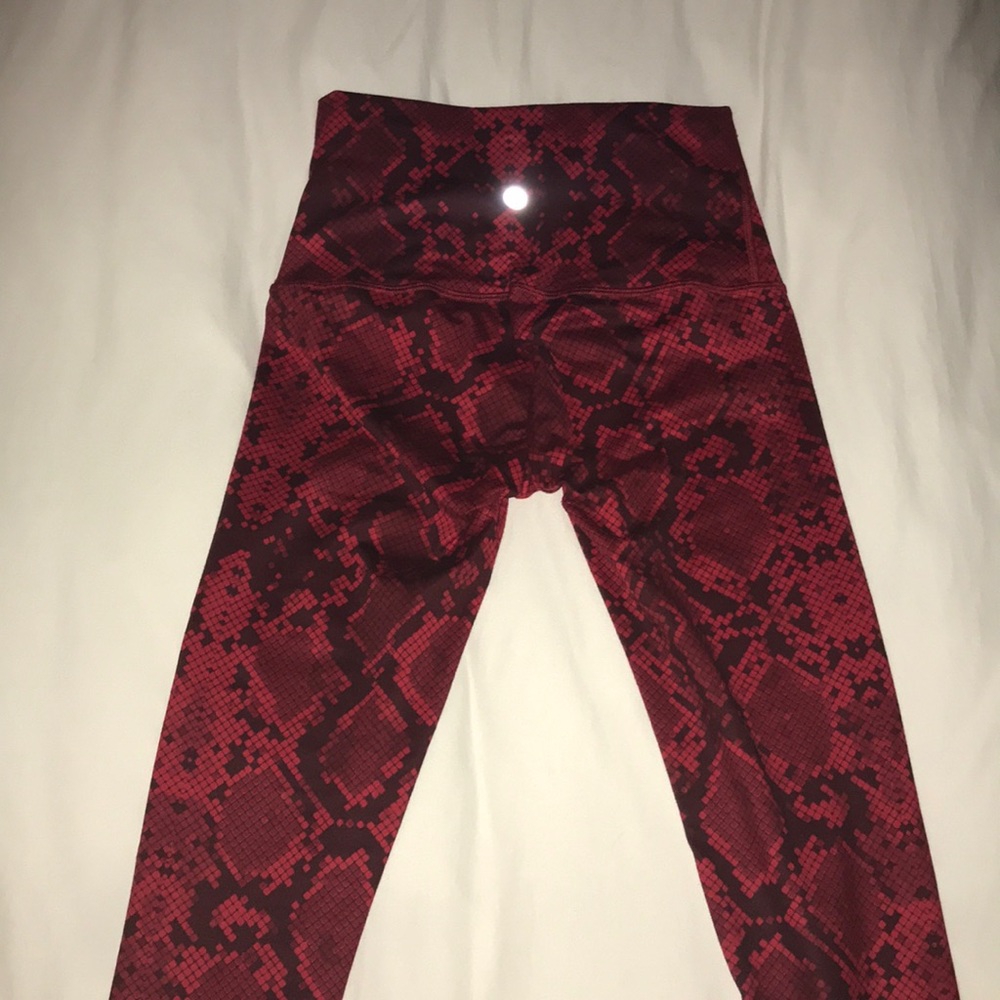 Lululemon red snake wunder under high rise tight